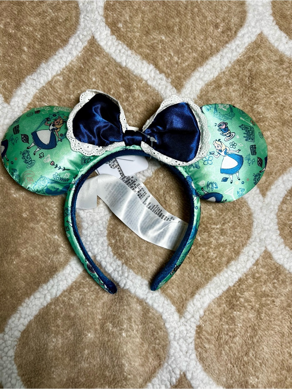 Disney Parks EPCOT UK Pavilion Alice in Wonderland Minnie Mouse Ears